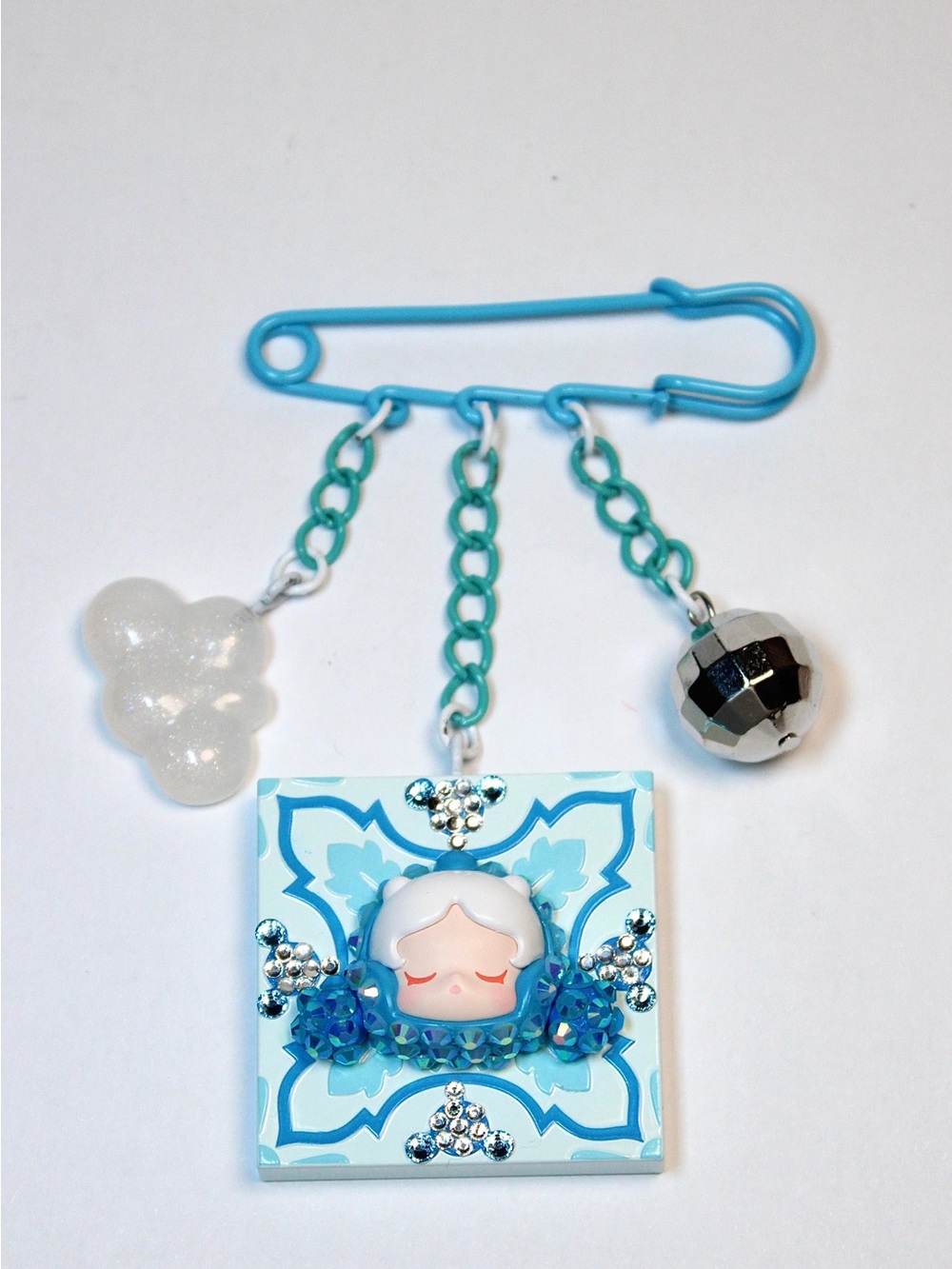 Bedazzled Pop Bean Pin Charmy - Skullpanda